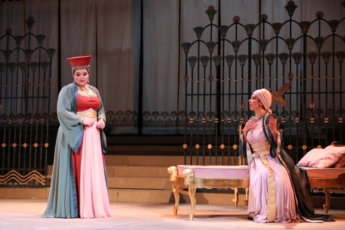 Kristina Kolar (Aida) i Sofija Petrović (Amneris)